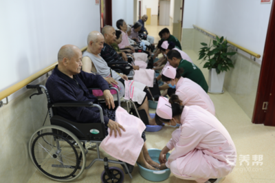 鄭州醫養結合養老院愛睦家一線護理員日志