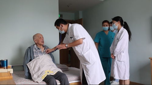 三甲醫院牽手社區養老,79歲的他有了老有所醫的新 家 丨 微 觀改革